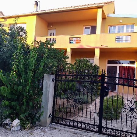 Apartments Mira Biograd Na Moru Eksteriør bilde