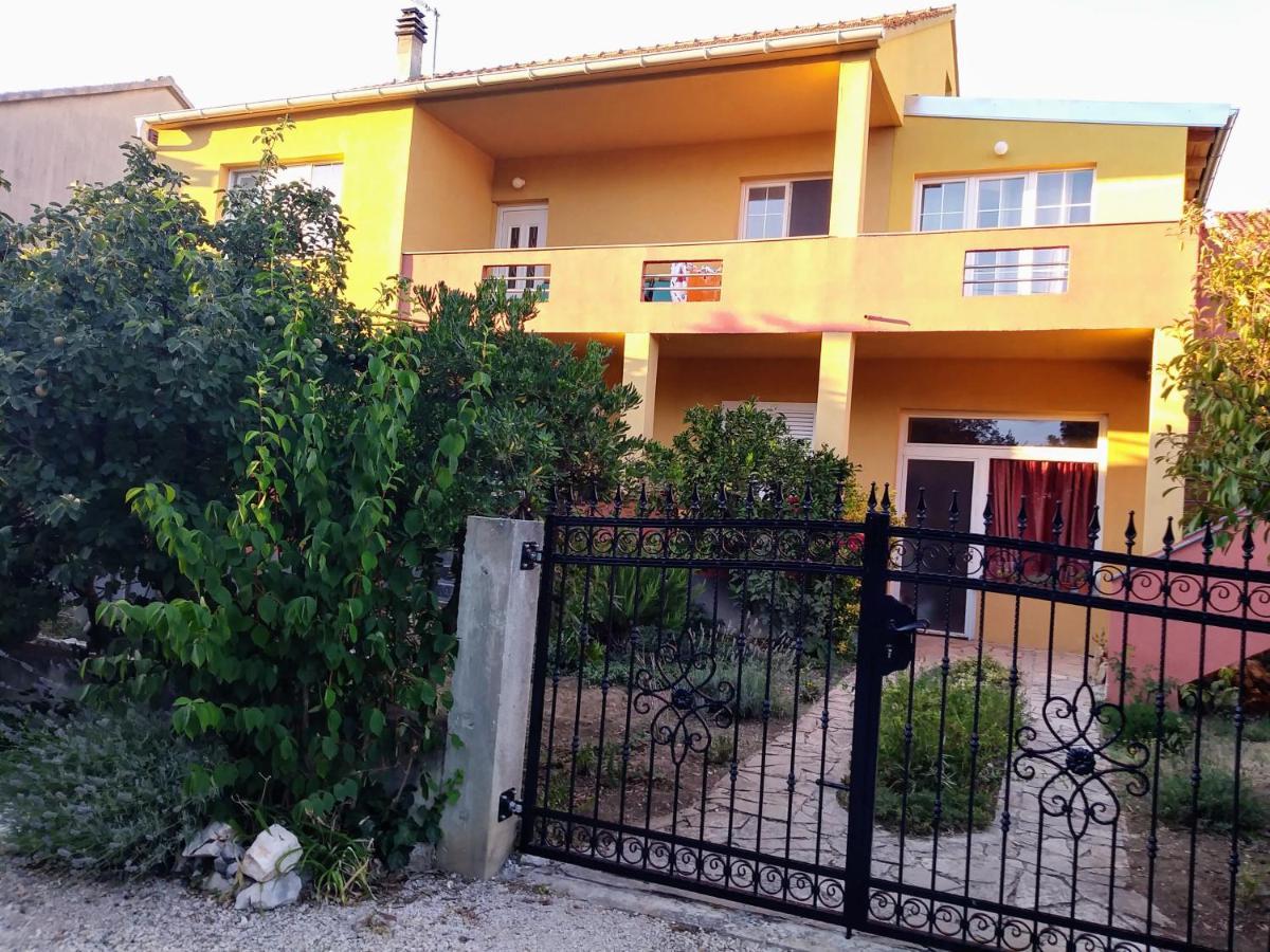 Apartments Mira Biograd Na Moru Eksteriør bilde