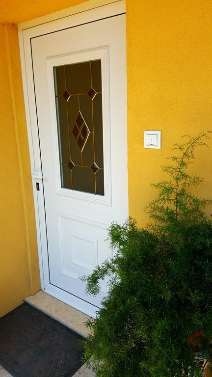 Apartments Mira Biograd Na Moru Eksteriør bilde