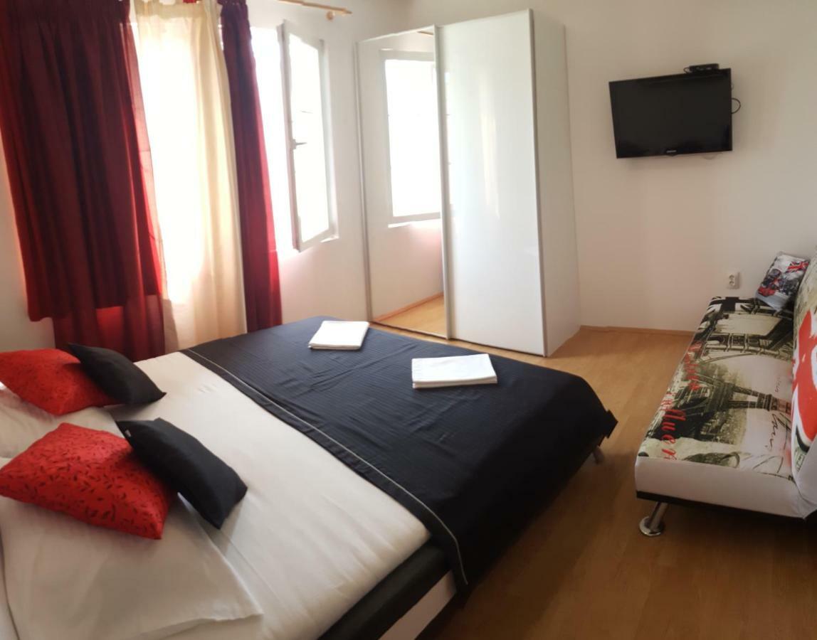 Apartments Mira Biograd Na Moru Eksteriør bilde
