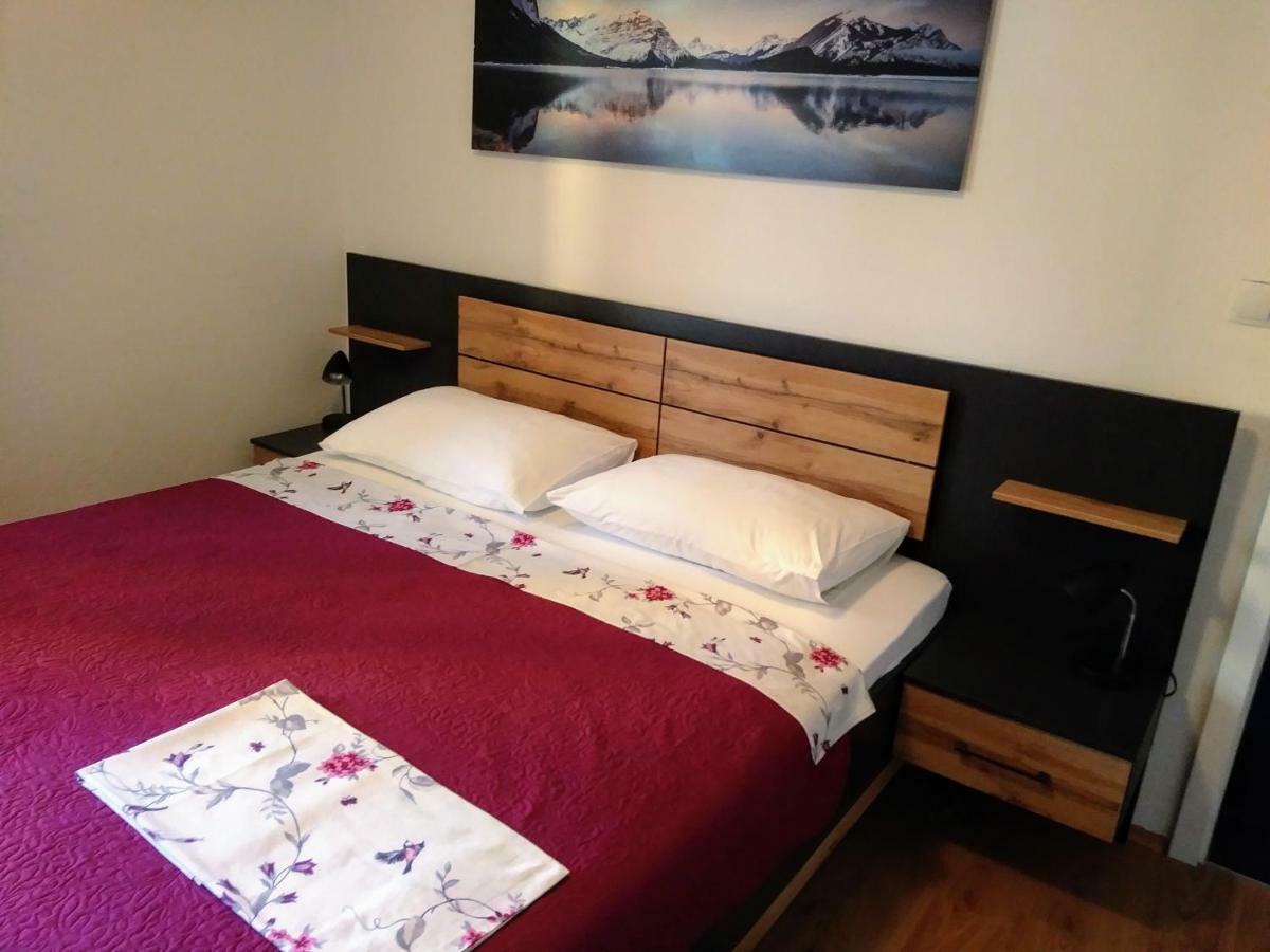 Apartments Mira Biograd Na Moru Eksteriør bilde