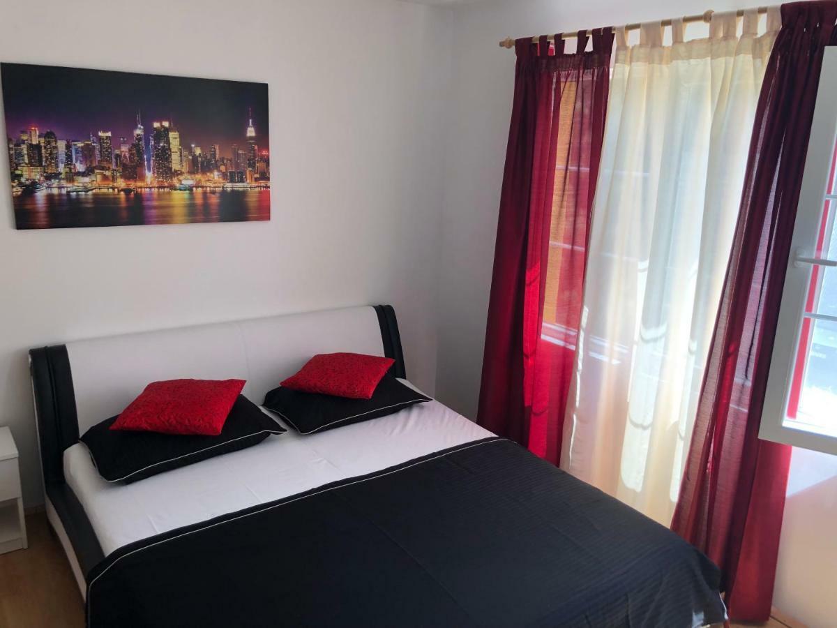 Apartments Mira Biograd Na Moru Eksteriør bilde