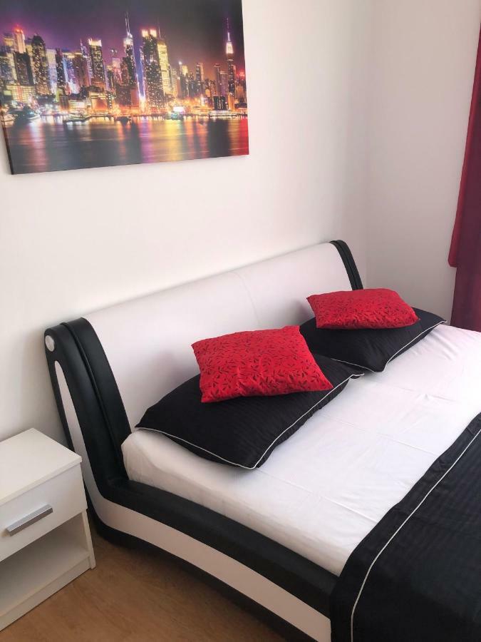 Apartments Mira Biograd Na Moru Eksteriør bilde